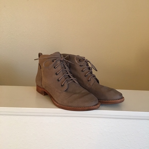 Sam Edelman Mare Booties (6) - Picture 2 of 8